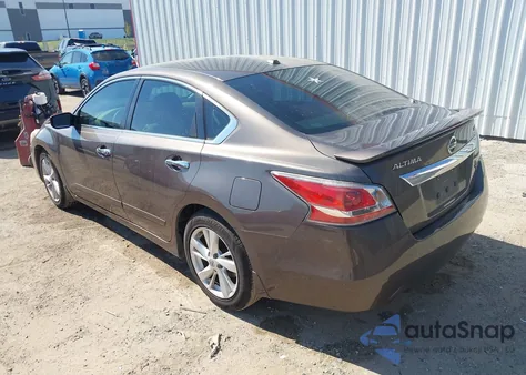 2015 Nissan Altima 2.5 Sv from USA, damaged, VIN 1N4AL3AP4FC581167